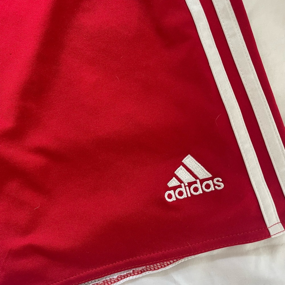 RED ADIDAS PERFECT COMPRESSION SHORTS - Picture 2 of 2